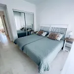 Hacienda Beach Estepona - Primera Linea De Playa, Piscinas Y Jardines Tropicales * Estepona