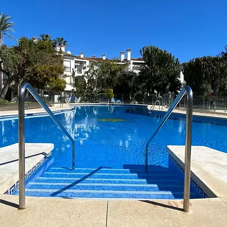 Lejlighed Hacienda Beach Estepona - Primera Linea De Playa, Piscinas Y Jardines Tropicales Estepona