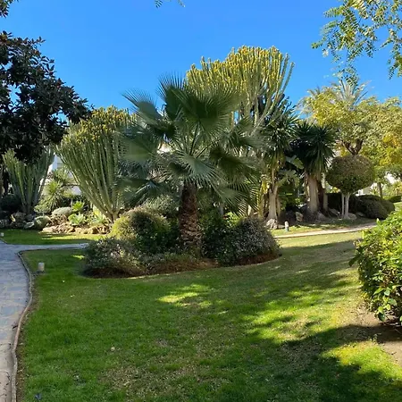 Hacienda - Primera Linea De Playa, Piscinas Y Jardines Tropicales Apartmán Estepona